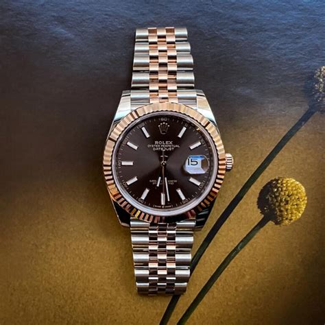 montres en or homme rolex|montre rolex prix canadien.